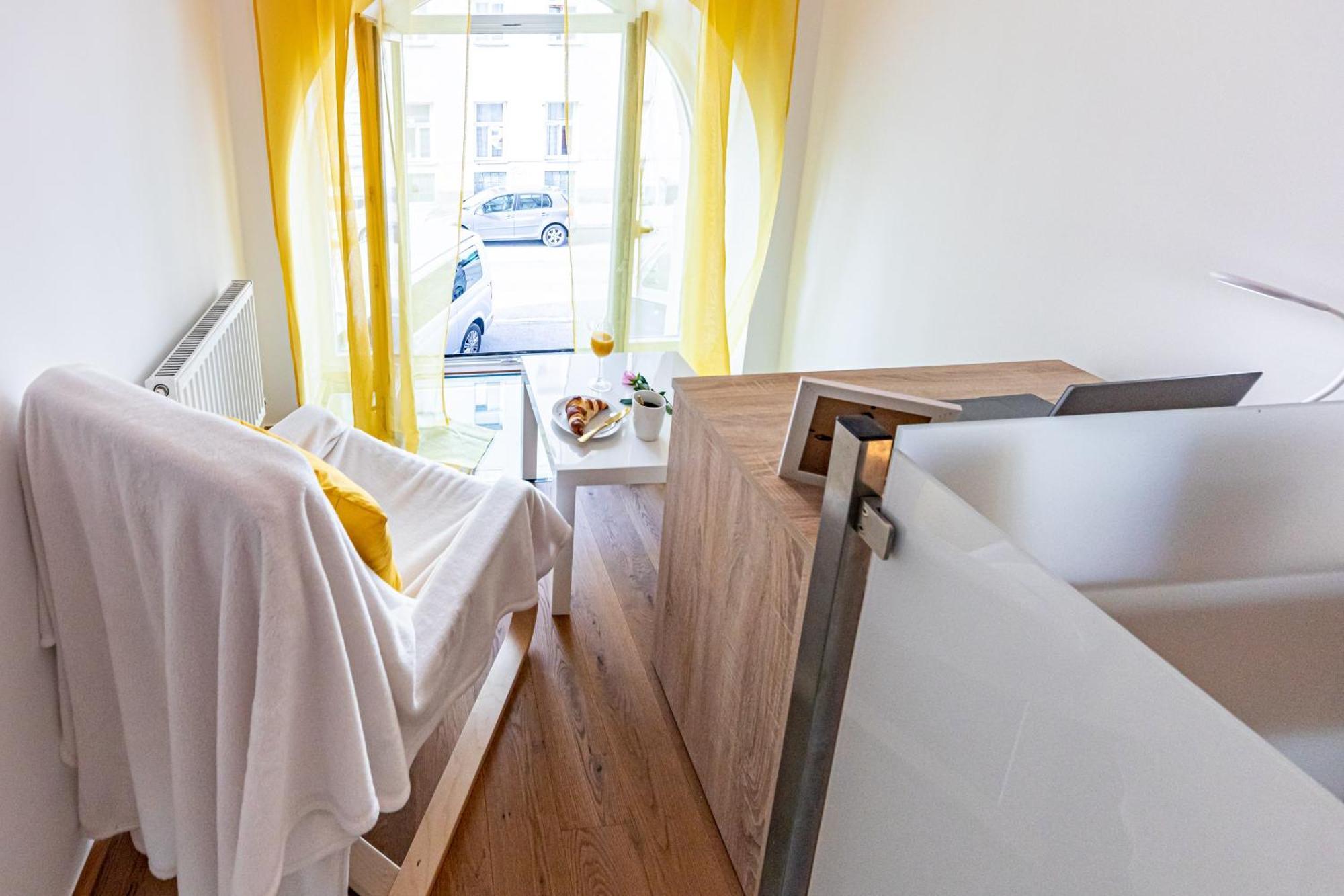 Golden Lion By Jr Apartment Wien